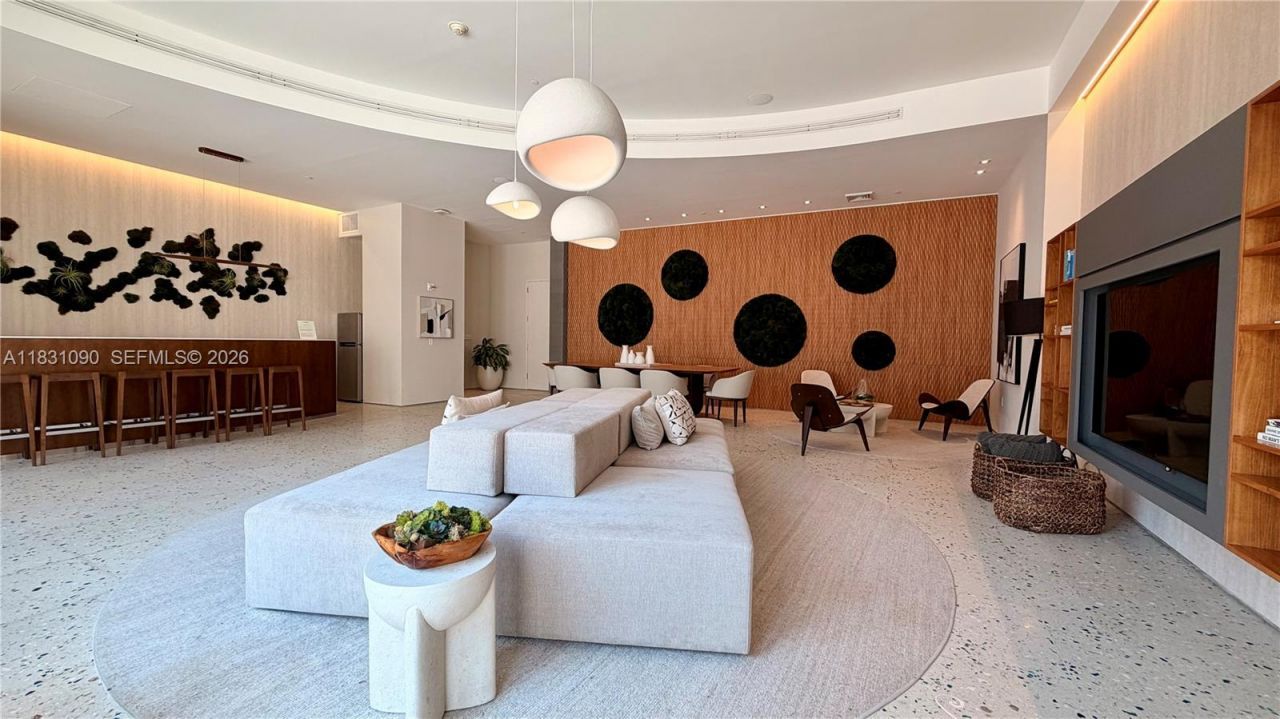 460 NE 28th St, Unit 805, Miami, FL 33137 Photo