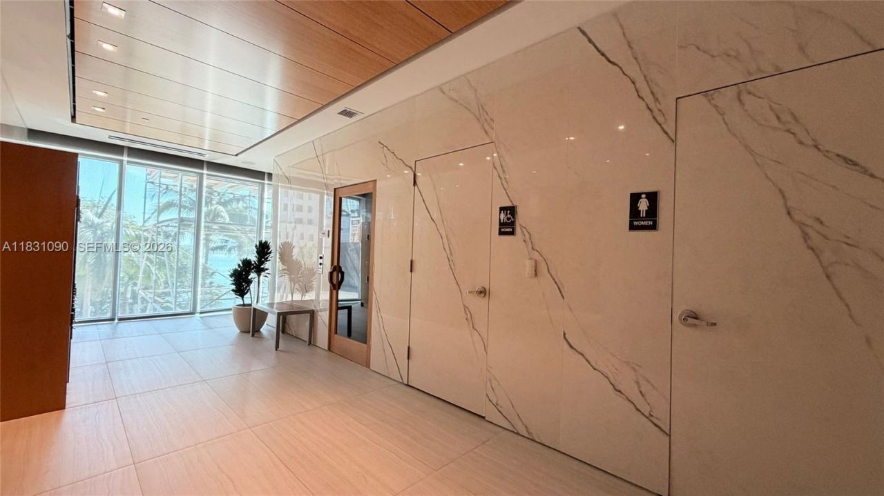 460 NE 28th St, Unit 805, Miami, FL 33137 Photo