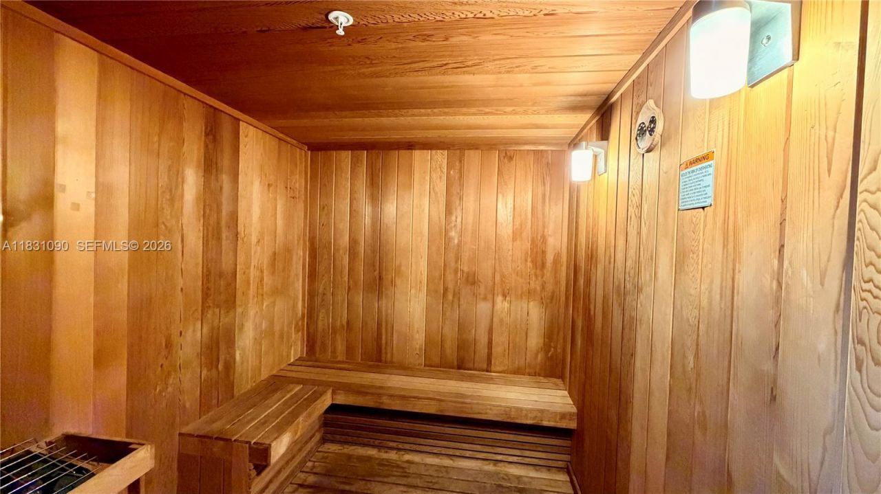 460 NE 28th St, Unit 805, Miami, FL 33137 Photo