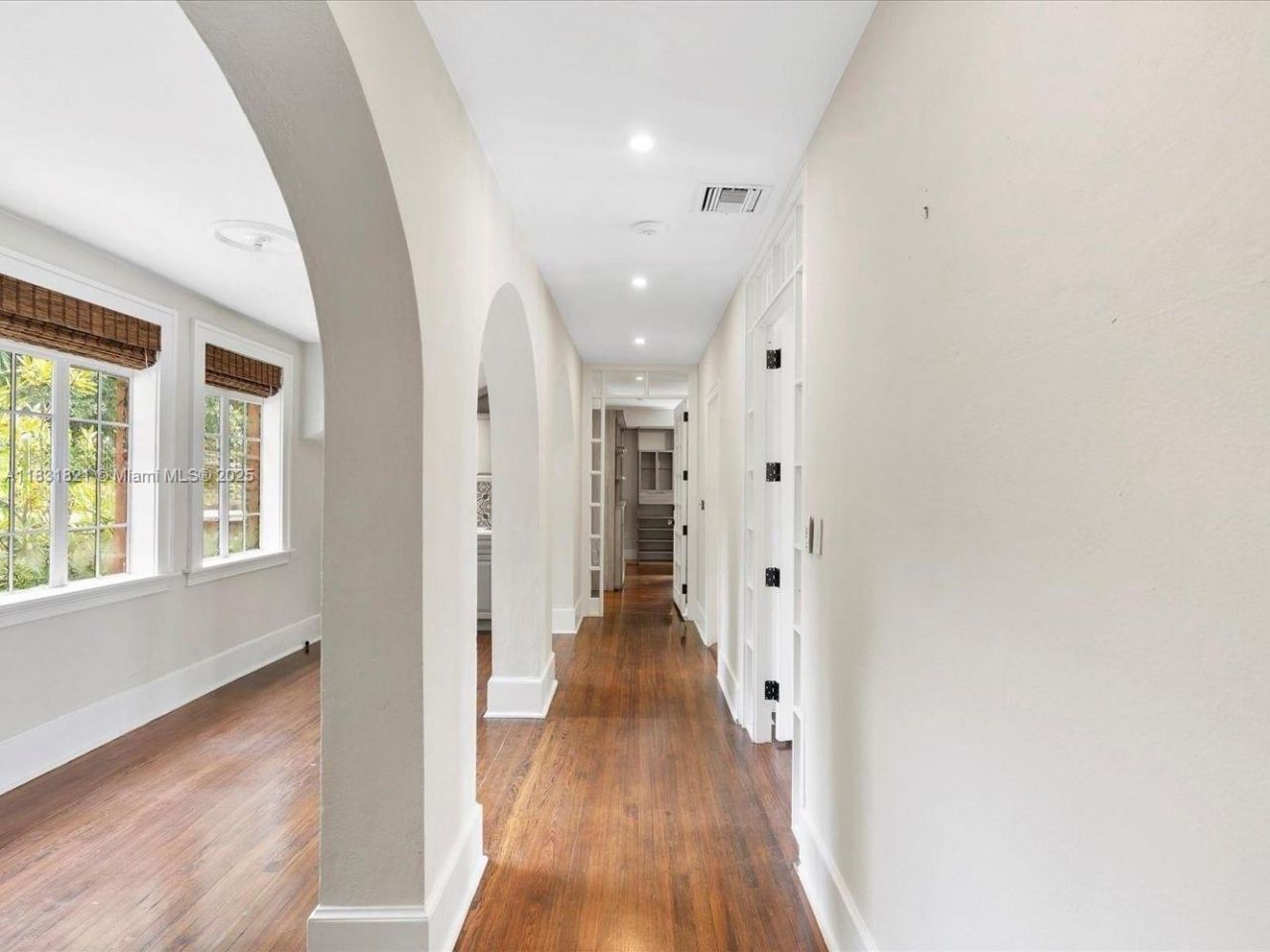 1006 S Greenway Dr, Coral Gables, FL 33134 Photo