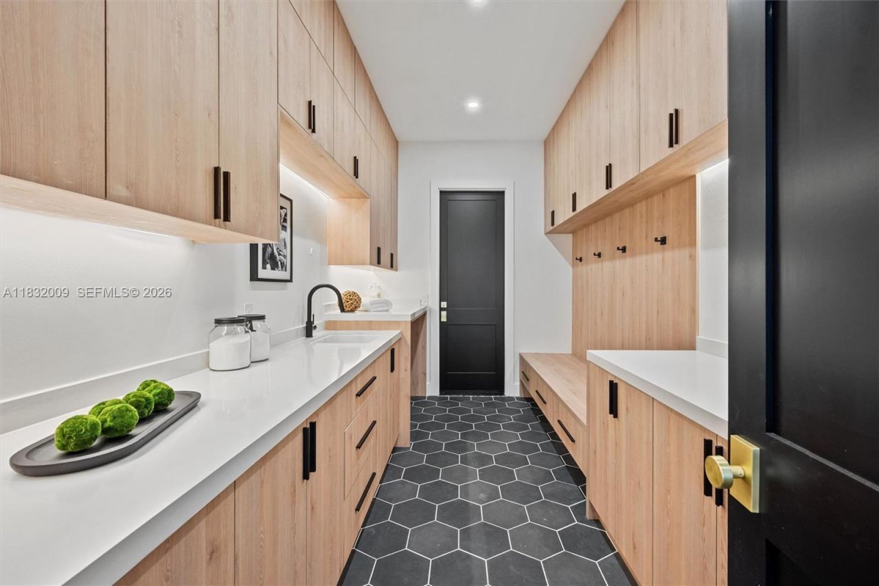 1761 Breakers West Blvd, West Palm Beach, FL 33411 Photo