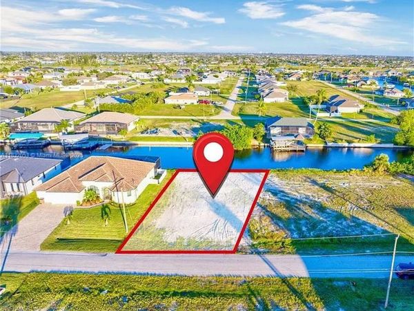 415 NW 35th Pl #20, Cape Coral, FL 33993