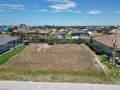 2527 SW 25th Ter, Cape Coral, FL 33914 Photo