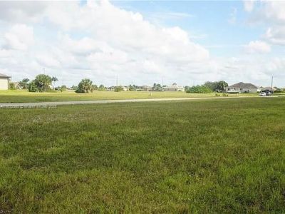4500 NW 34th Ter, Cape Coral, FL 33993 Photo