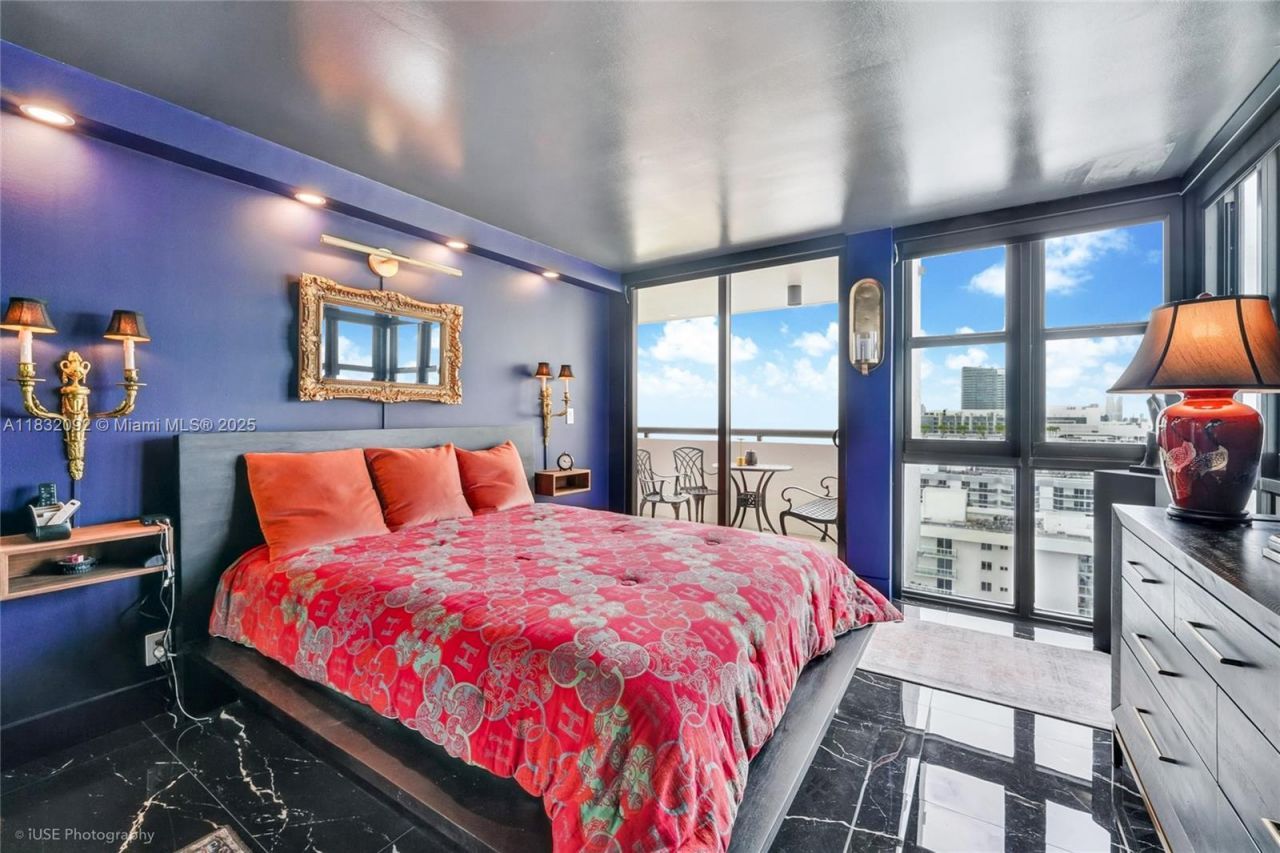 2555 Collins Ave, Unit PH114, Miami Beach, FL 33140 Photo