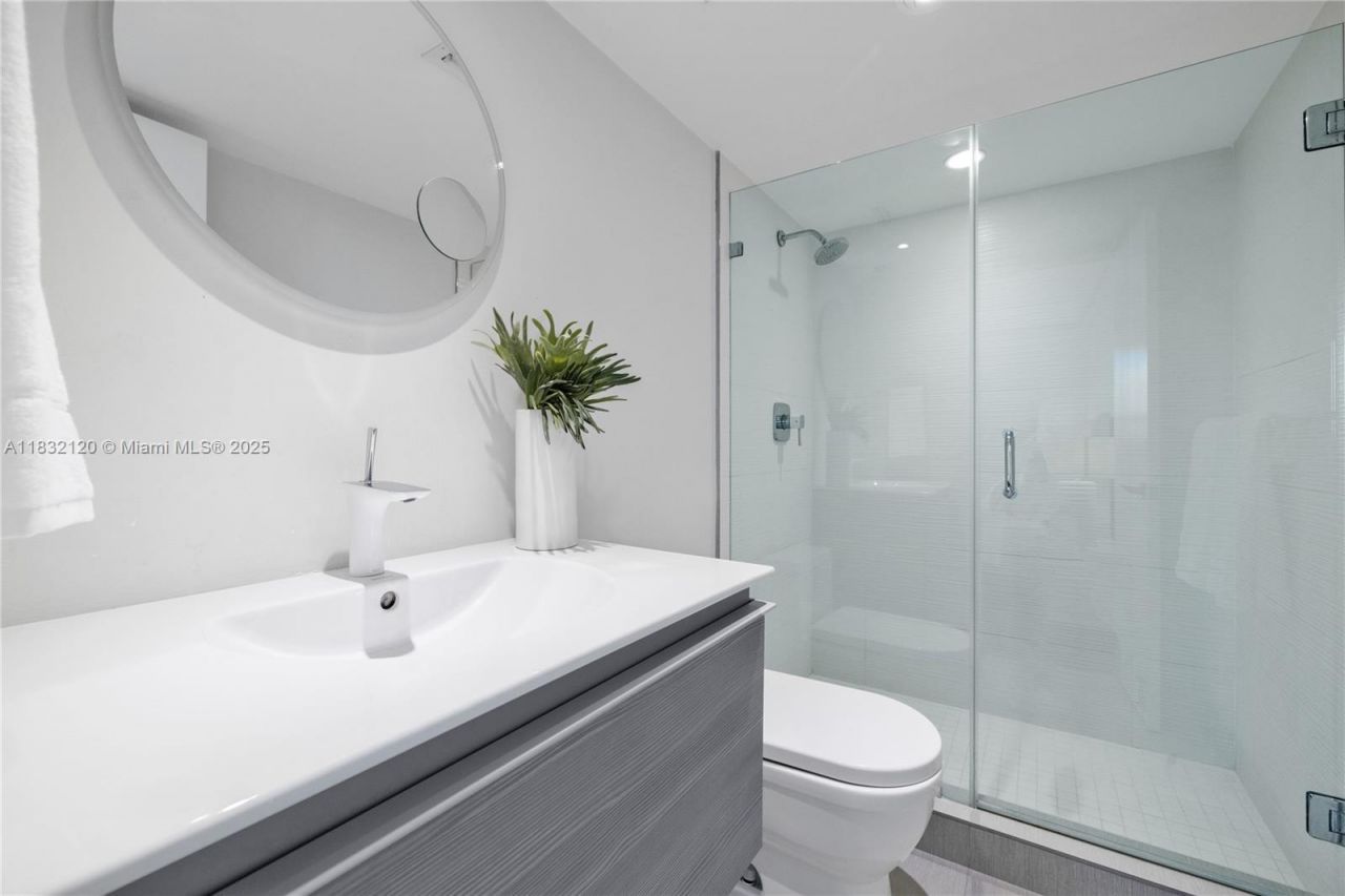 615 Ocean Dr, Unit 6A, Key Biscayne, FL 33149 Photo