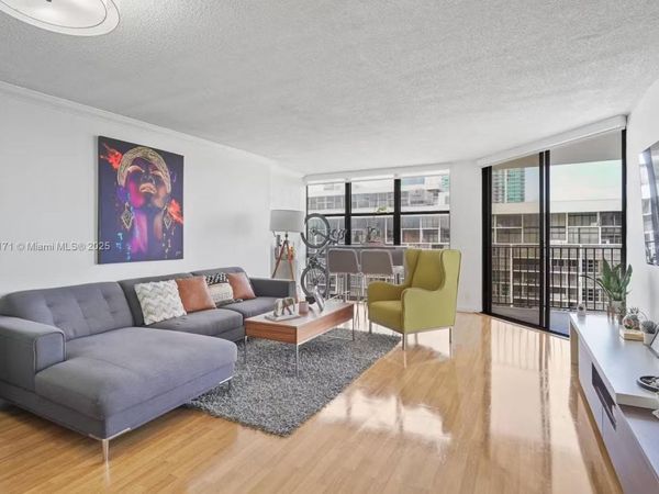 1901 Brickell Ave, Unit B1706, Miami, FL 33129