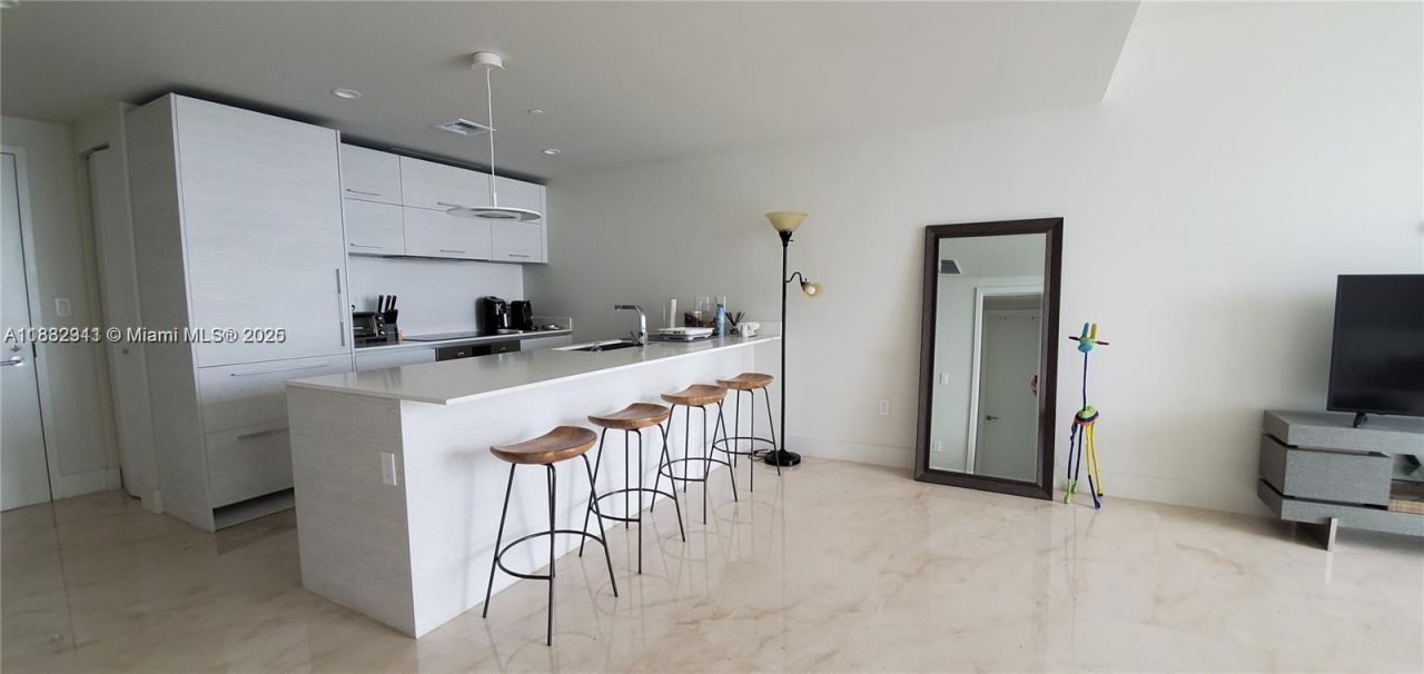 1300 S Miami Ave, Unit 4511, Miami, FL 33130 Photo