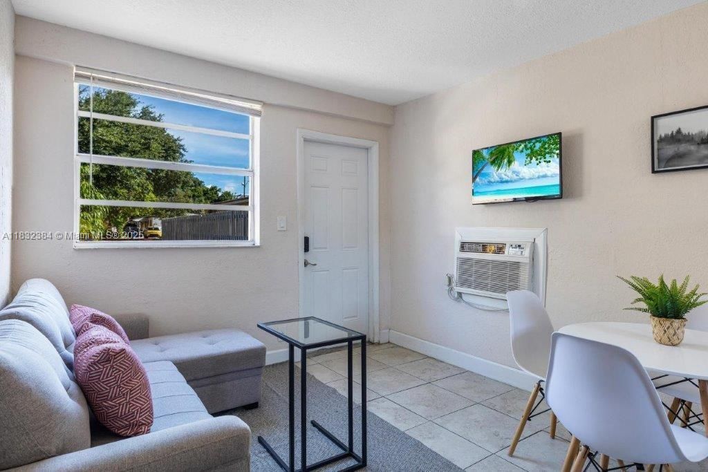 505 SE 20th St, Fort Lauderdale, FL 33316 Photo