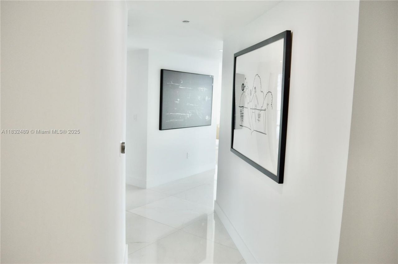 1300 S Miami Ave, Unit 3601, Miami, FL 33130 Photo