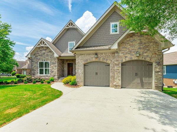 12733 Blakeslee Drive, Soddy Daisy, TN 37379