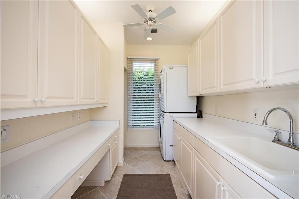 369 2nd Ave N, Naples, FL 34102 Photo