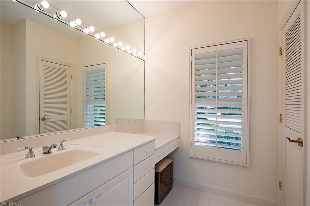 369 2nd Ave N, Naples, FL 34102 Photo