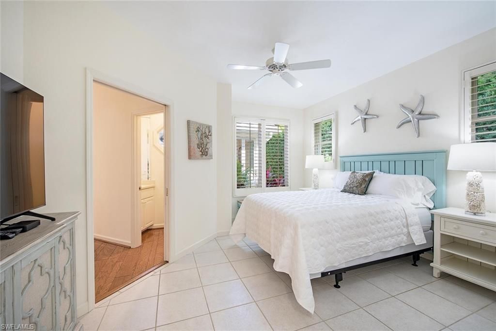 369 2nd Ave N, Naples, FL 34102 Photo
