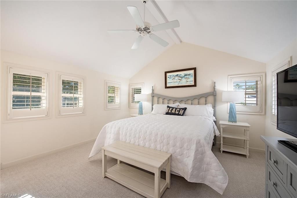 369 2nd Ave N, Naples, FL 34102 Photo