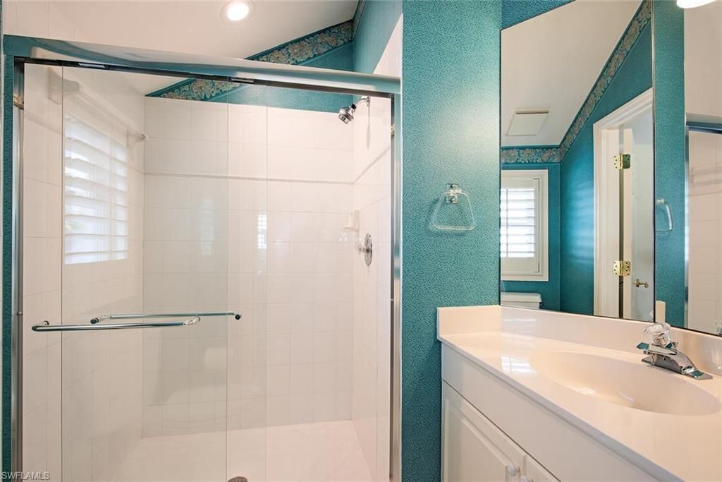 369 2nd Ave N, Naples, FL 34102 Photo
