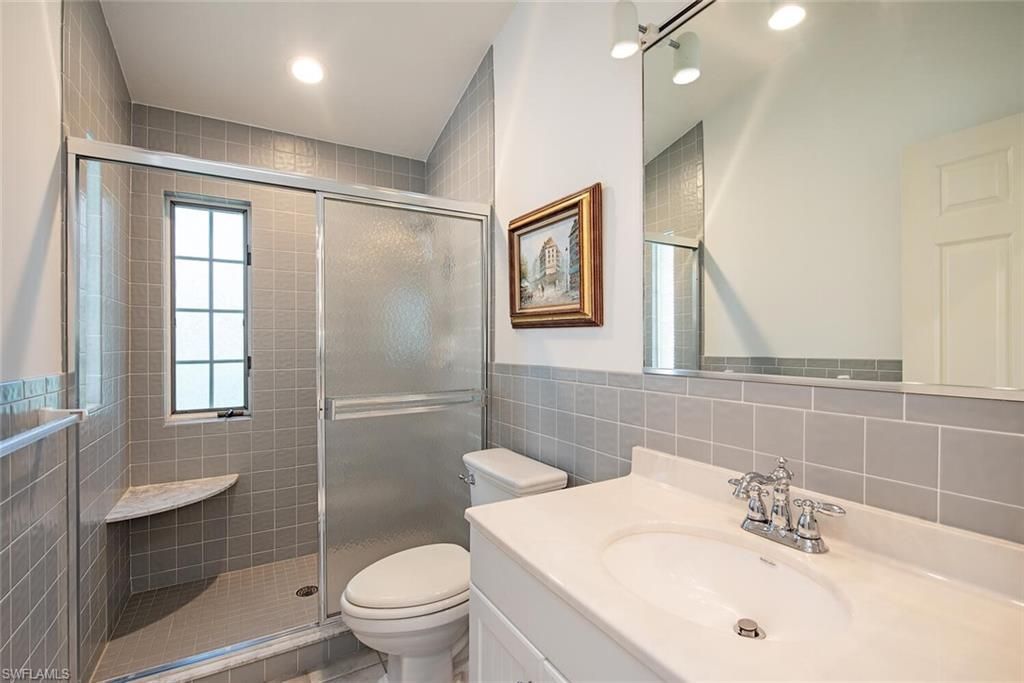 369 2nd Ave N, Naples, FL 34102 Photo