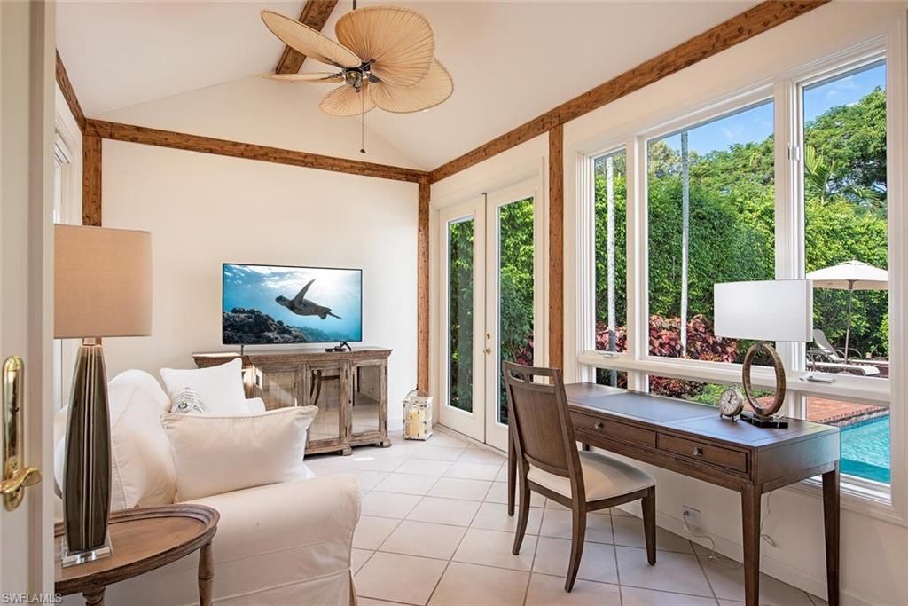 369 2nd Ave N, Naples, FL 34102 Photo