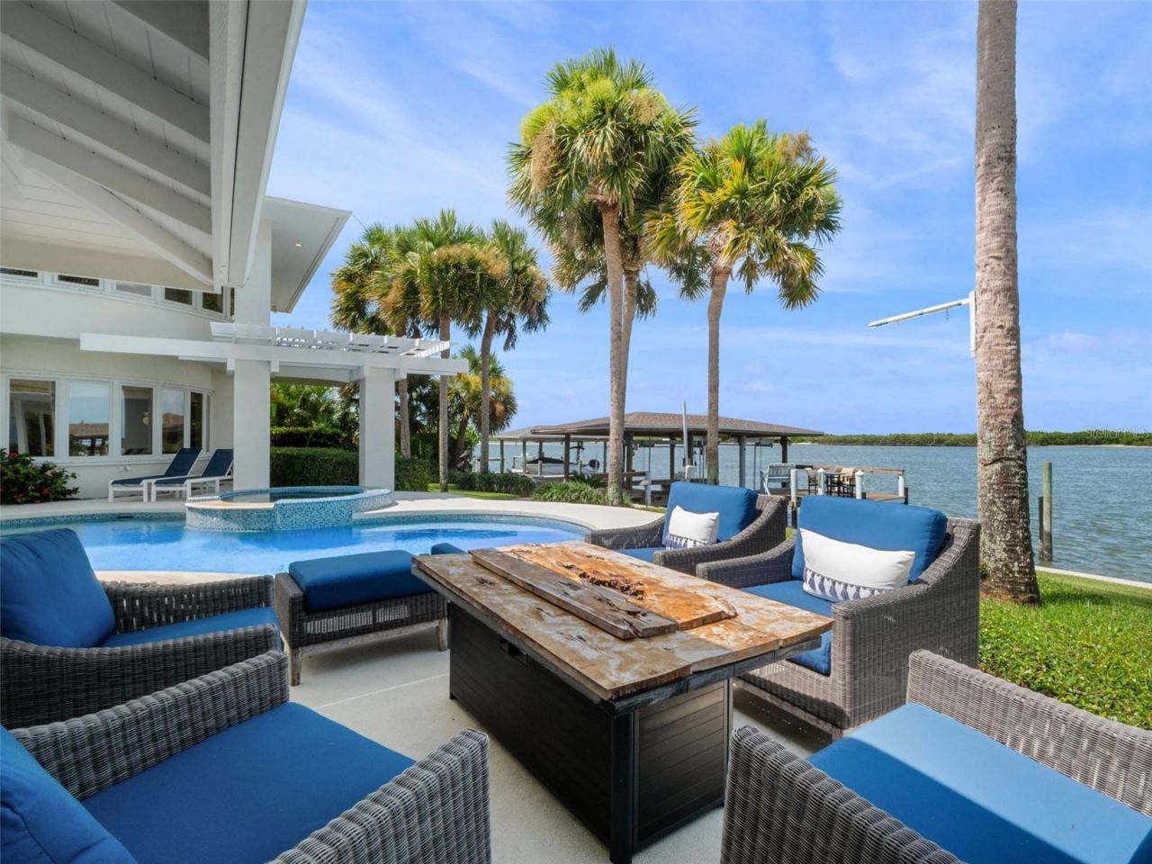 1215 Commodore Drive, New Smyrna Beach, FL 32168 Photo