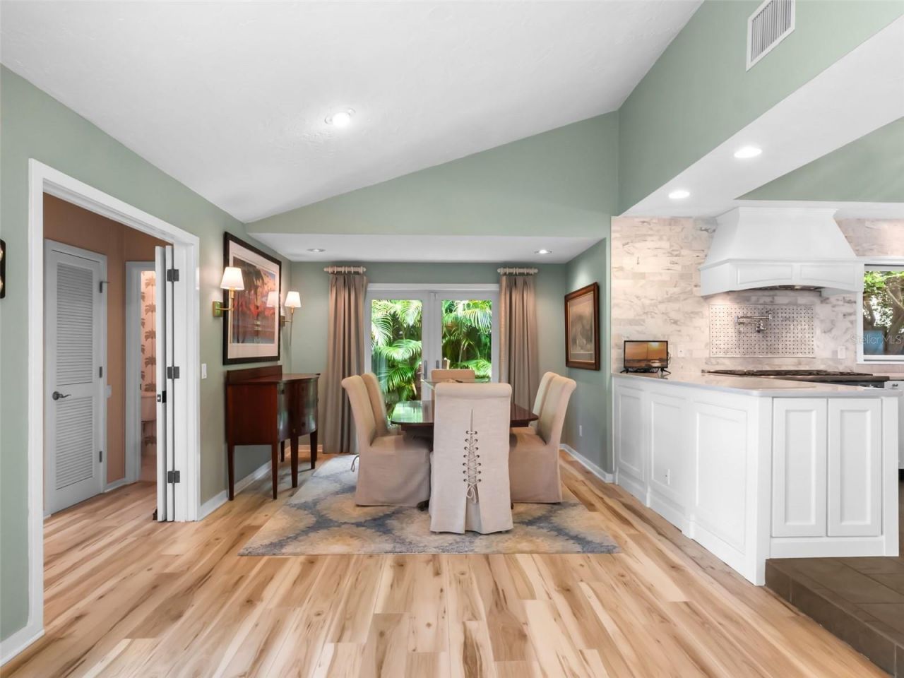 1215 Commodore Drive, New Smyrna Beach, FL 32168 Photo