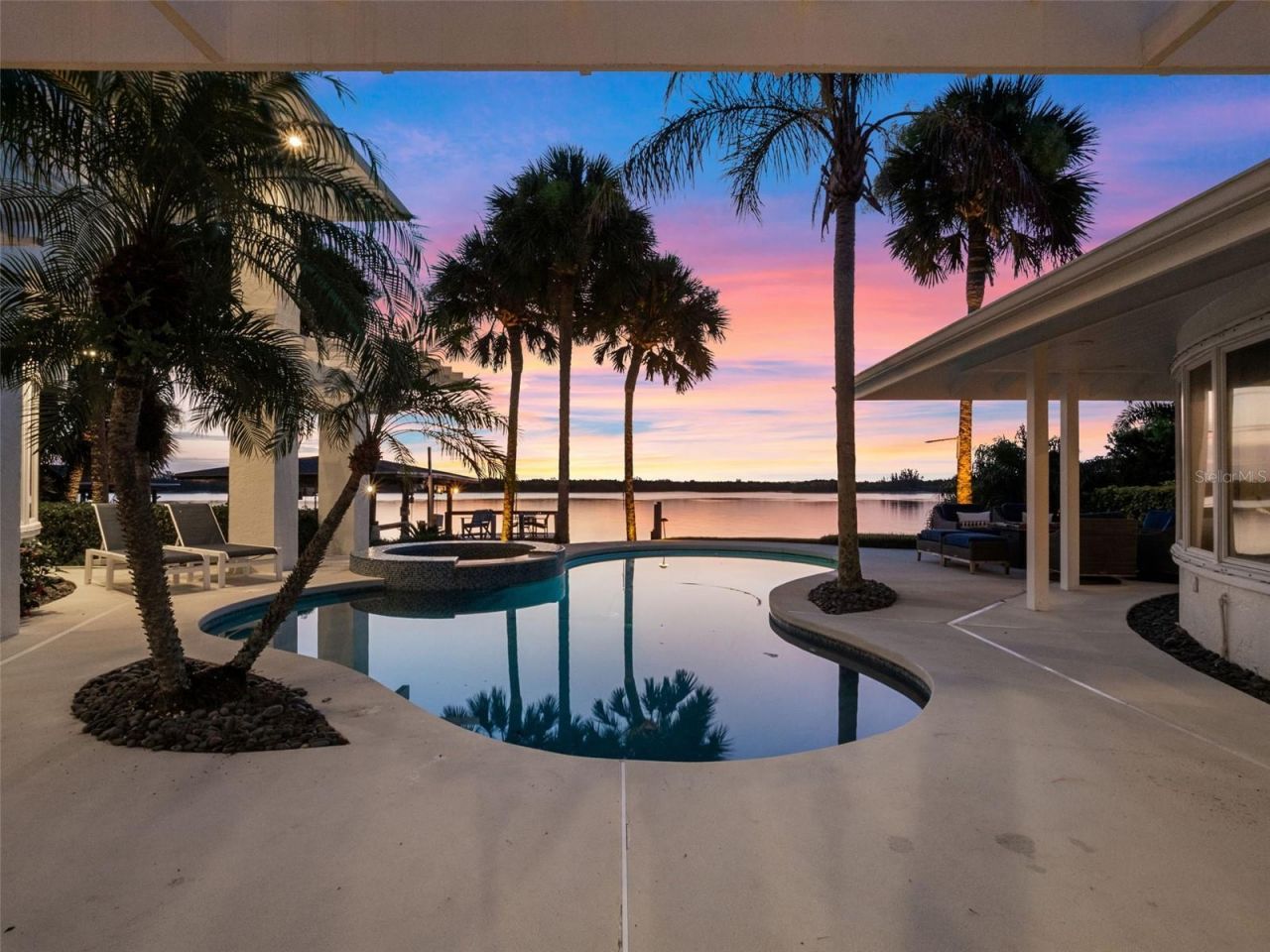 1215 Commodore Drive, New Smyrna Beach, FL 32168 Photo