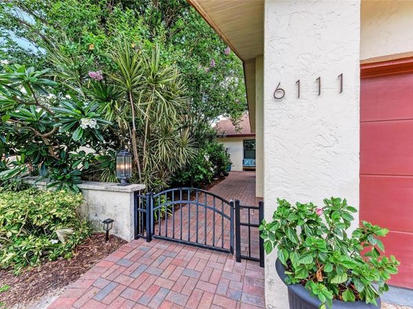 6111 COURTSIDE DRIVE, BRADENTON, FL 34210