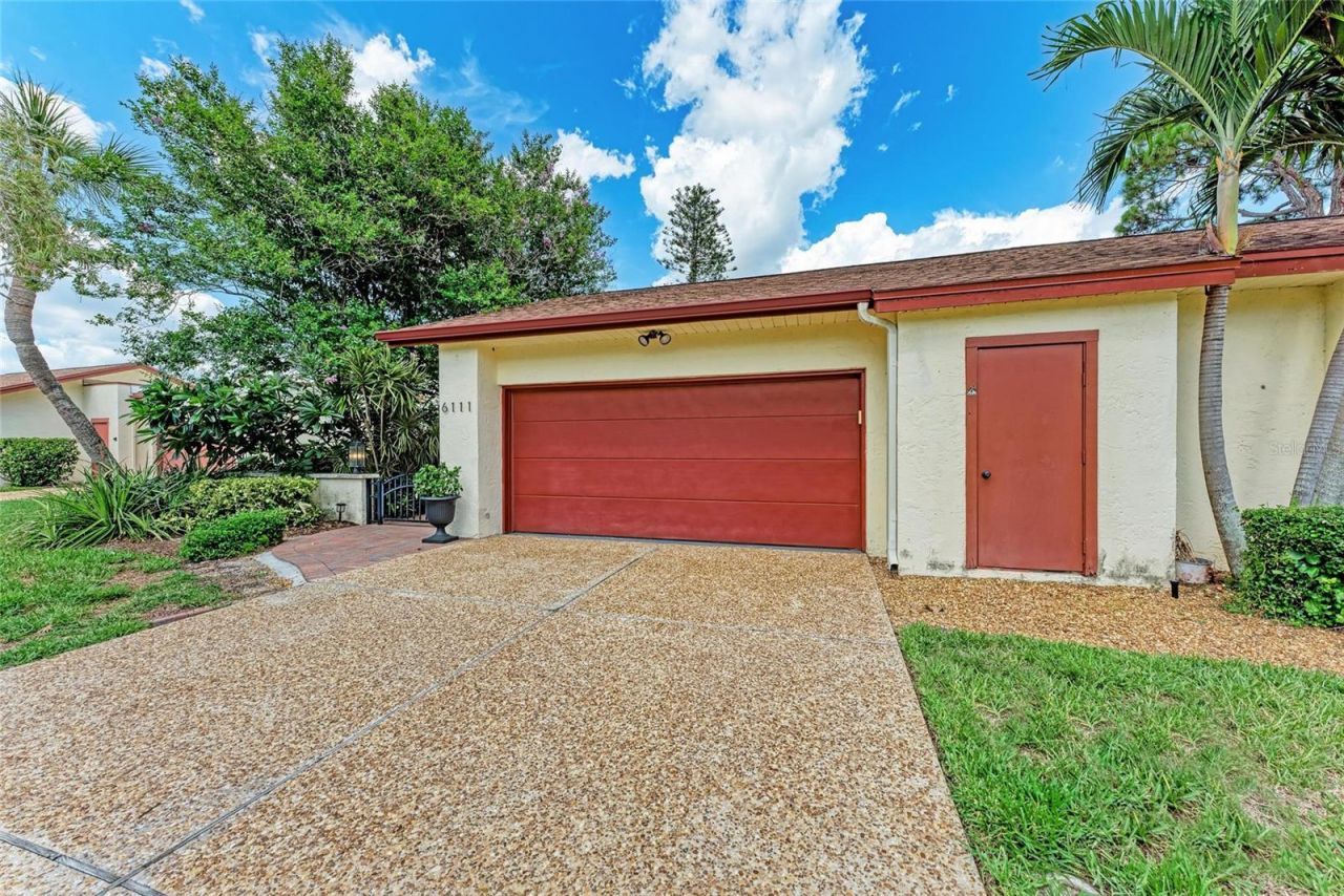 6111 Courtside Drive, Bradenton, FL 34210 Photo