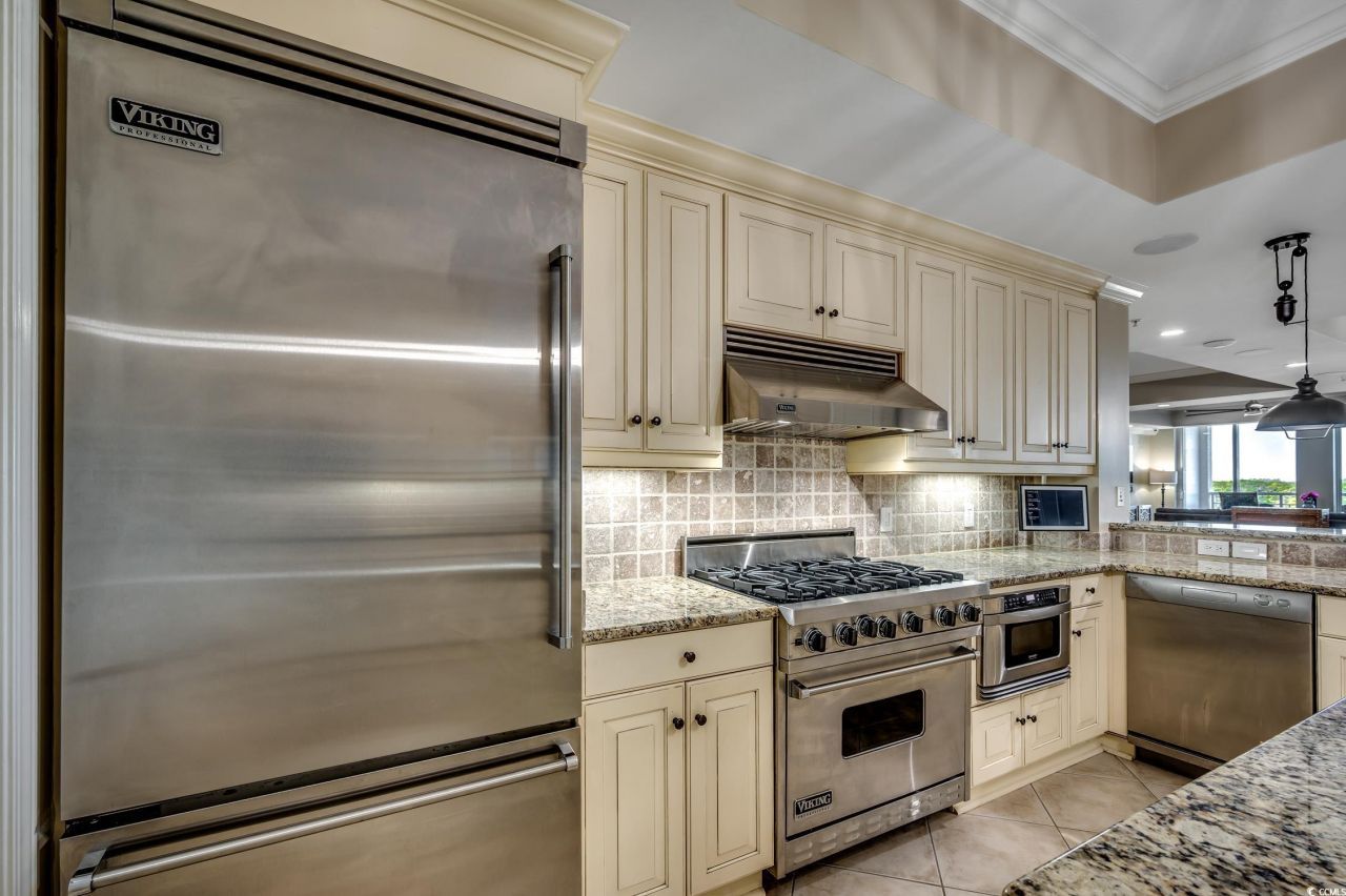 9547 Edgerton Dr. Photo 16