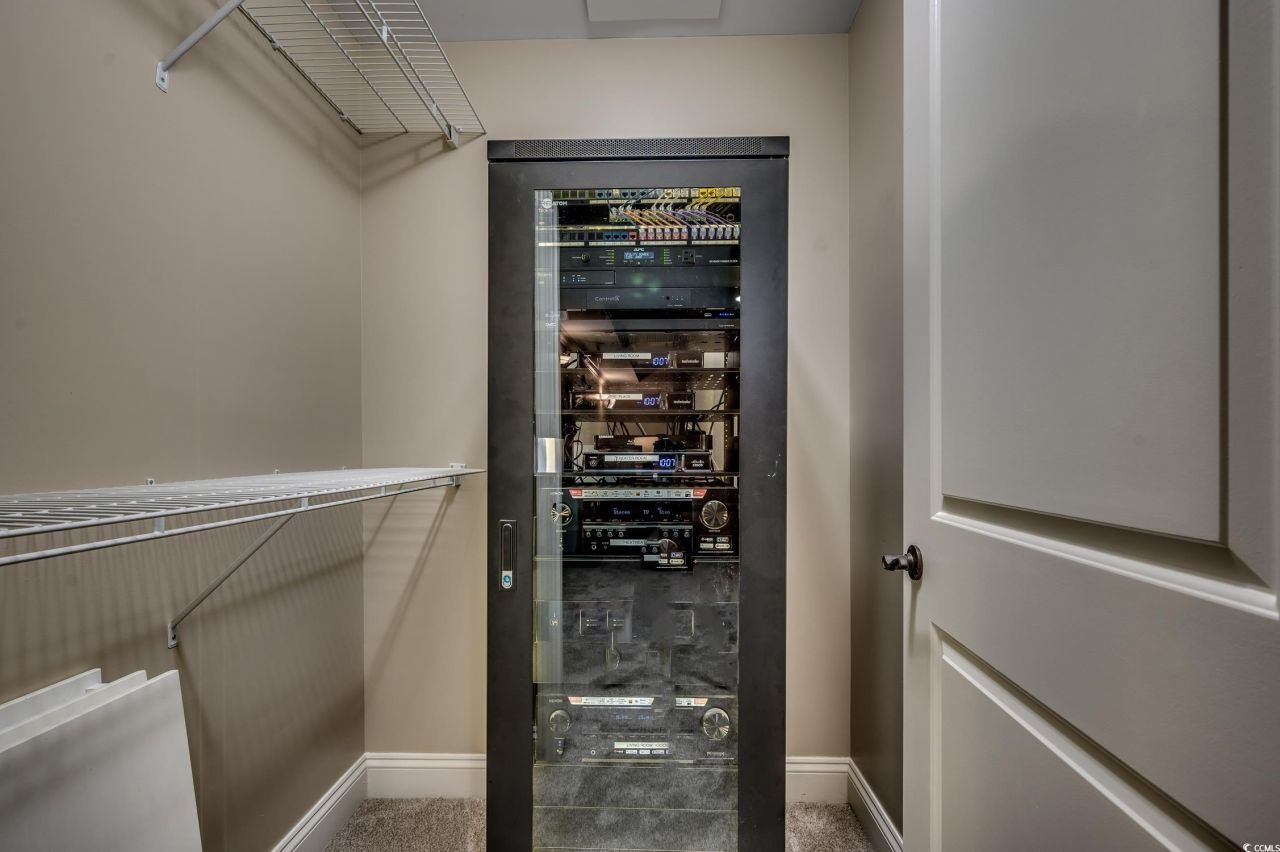 9547 Edgerton Dr. Photo 34