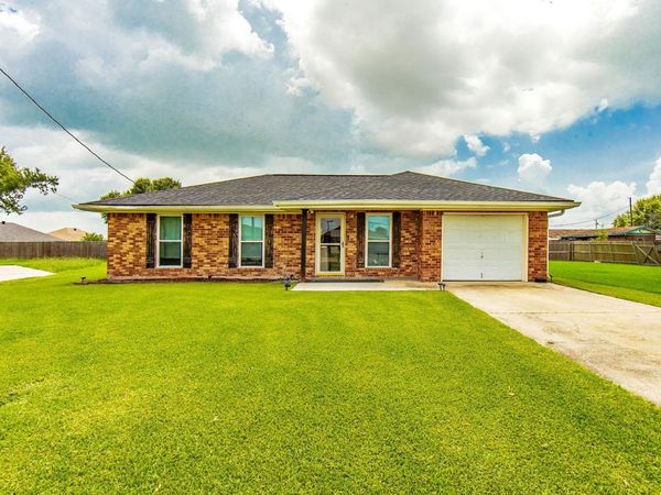 3008 Pinewood Circle, Houma, LA 70363