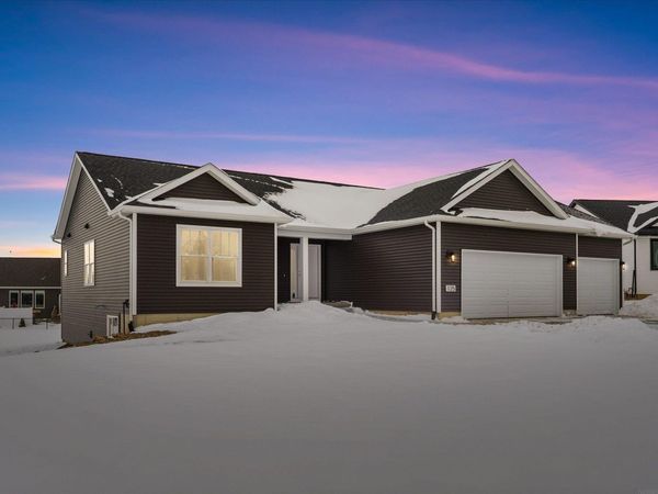 125 Sunbird Court, Waterloo, IA 50701