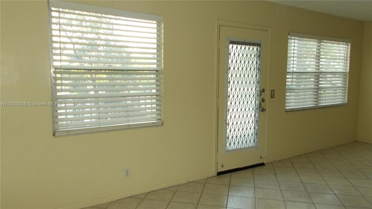 13550 SW 6th Ct, Unit 208A, Pembroke Pines, FL 33027 Photo