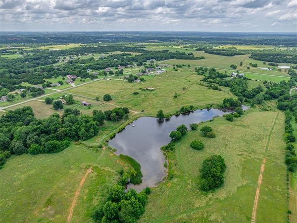 201 N 72nd Street, Noble, OK 73068