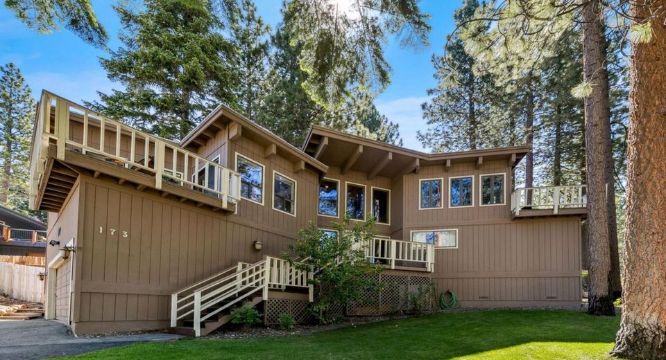 173 Hall Court, Stateline, NV 89449 Photo