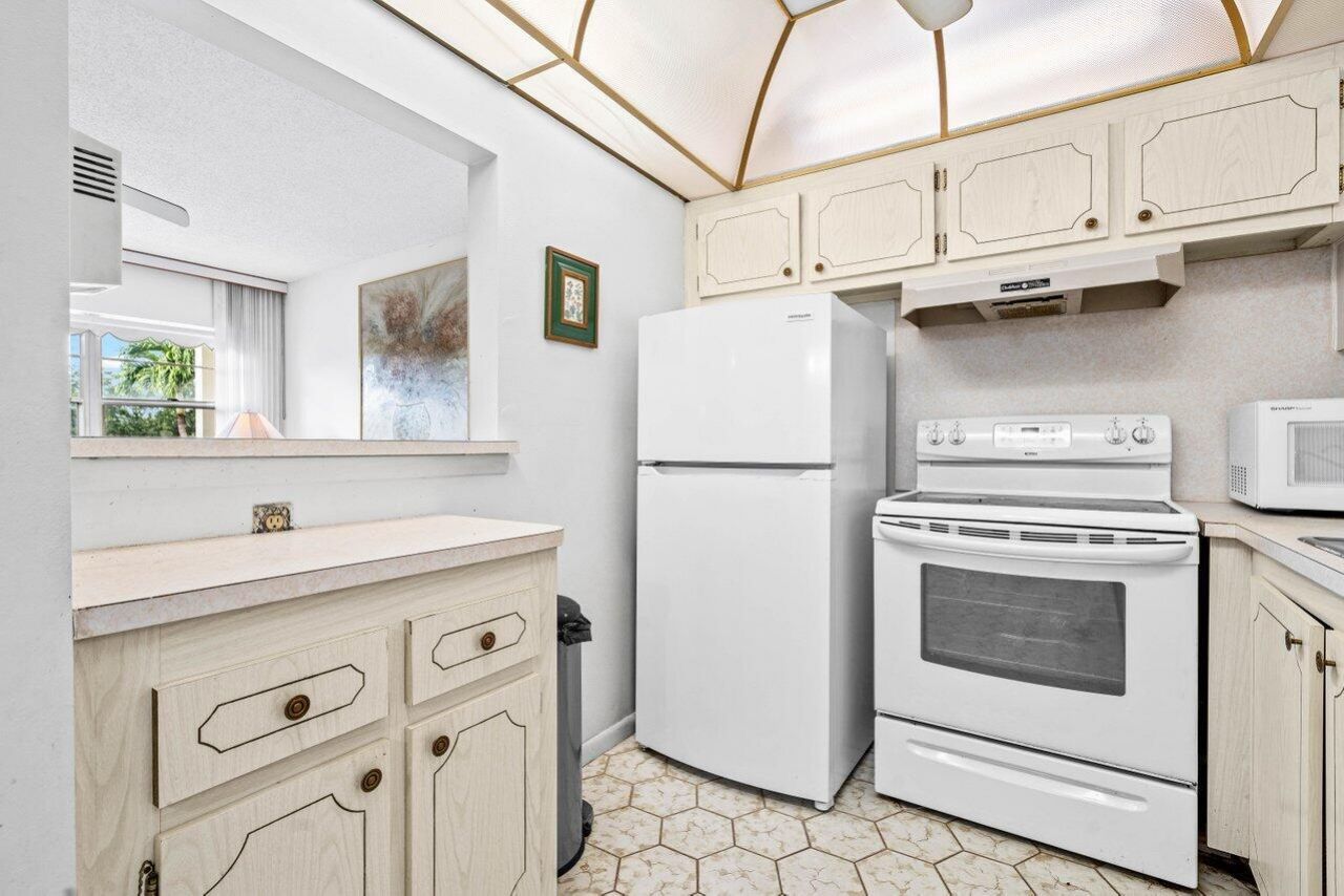 105 Brighton C, Boca Raton, FL 33434 Photo