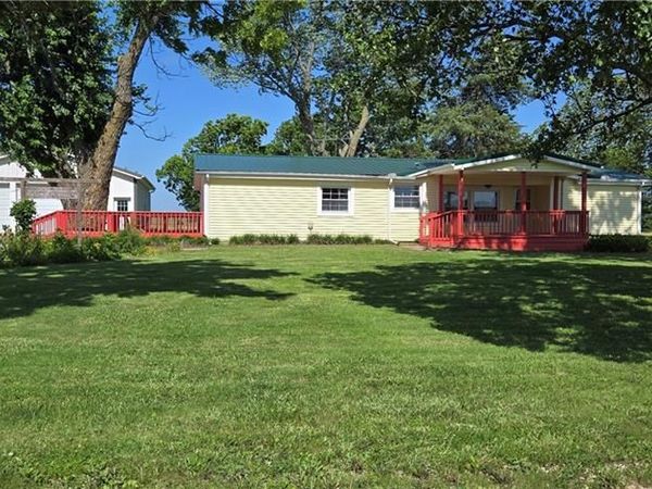 24770 Earnest Road, Osawatomie, KS 66064