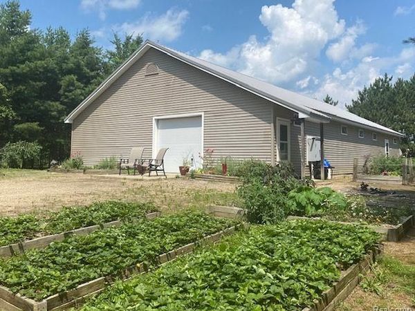 19567 L Drive N, Lee Township, Mi 49068