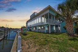 1885 Pompano Dr. photo 4