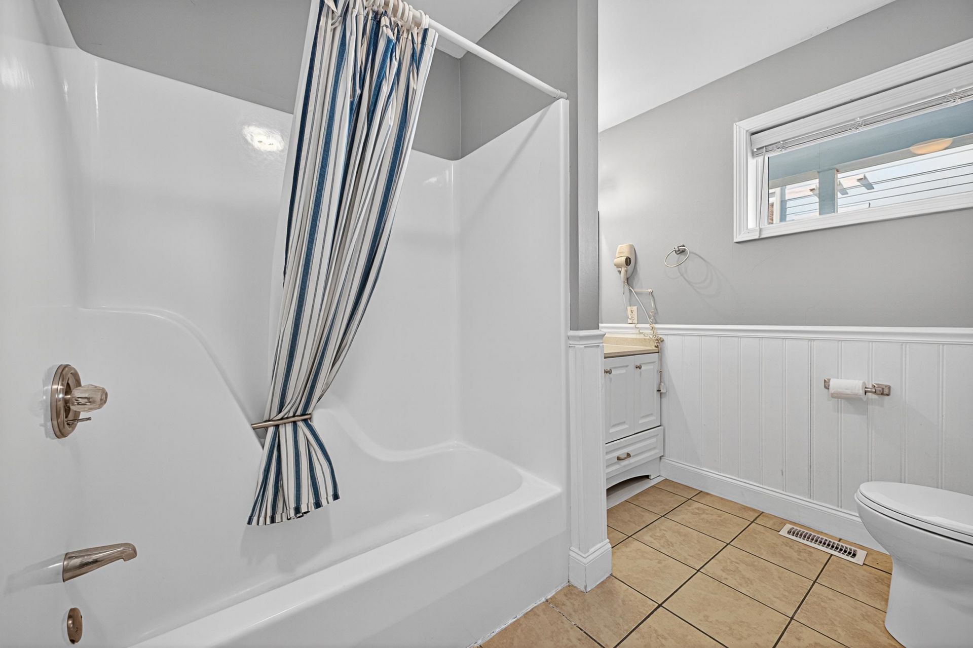 1885 Pompano Dr. Photo 25