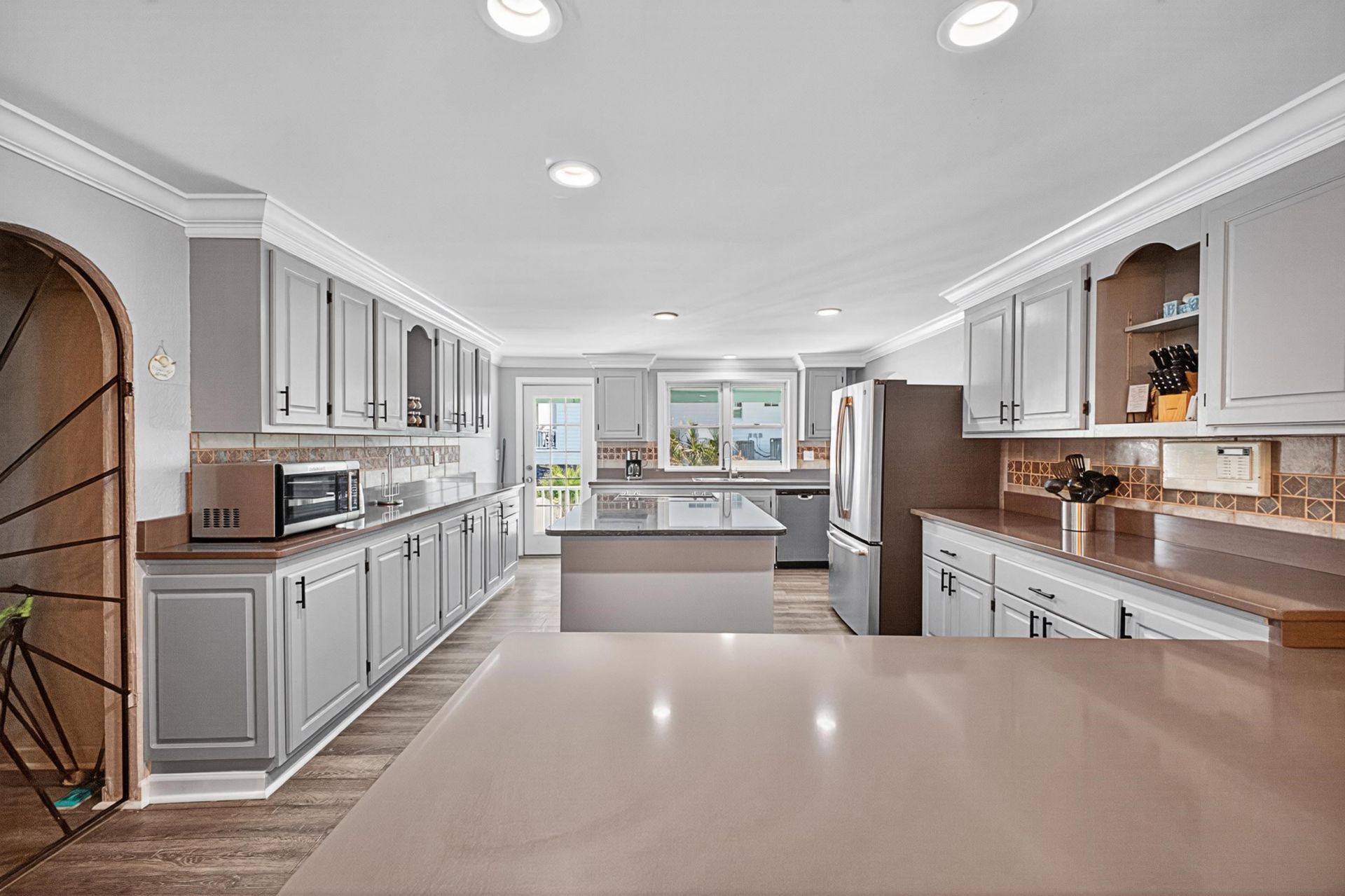 1885 Pompano Dr. Photo 31