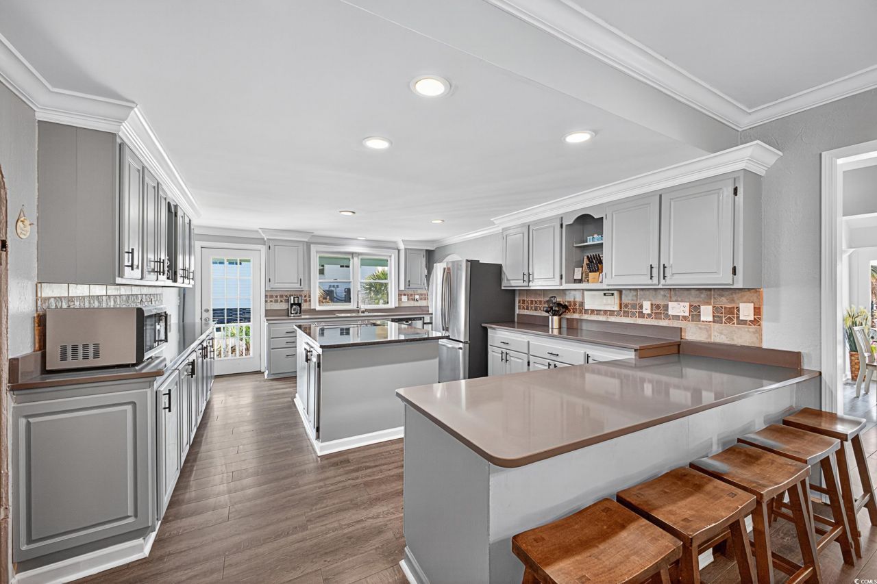 1885 Pompano Dr. Photo 33