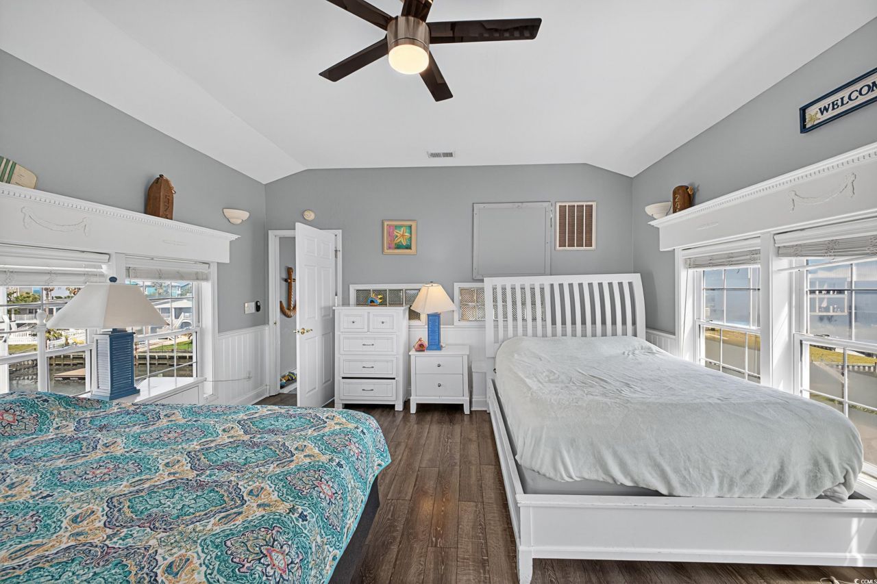 1885 Pompano Dr. Photo 9