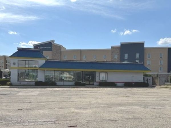 3625 Rock Creek Boulevard, Joliet, IL 60431