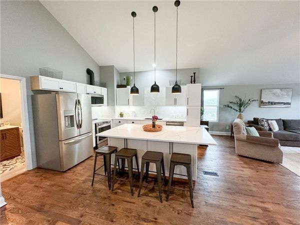 103 S Jefferson Street, Raymore, MO 64083