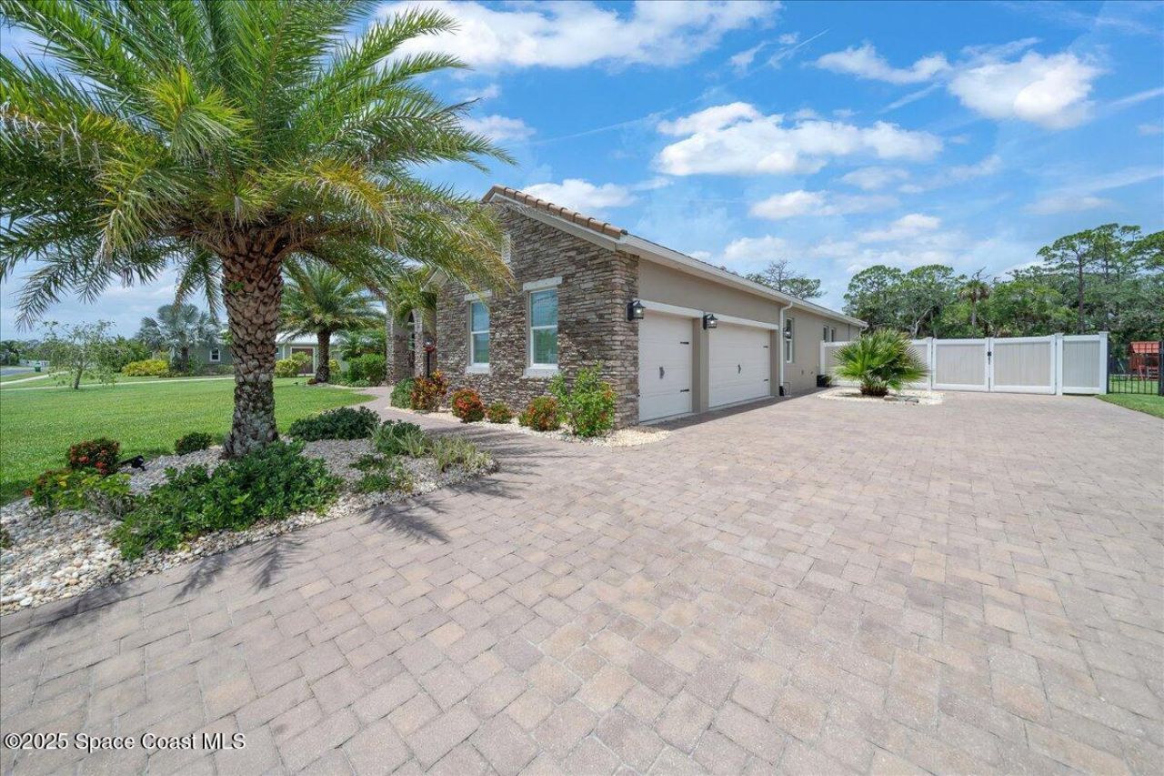 4357 Preservation Circle, Melbourne, FL 32934 Photo