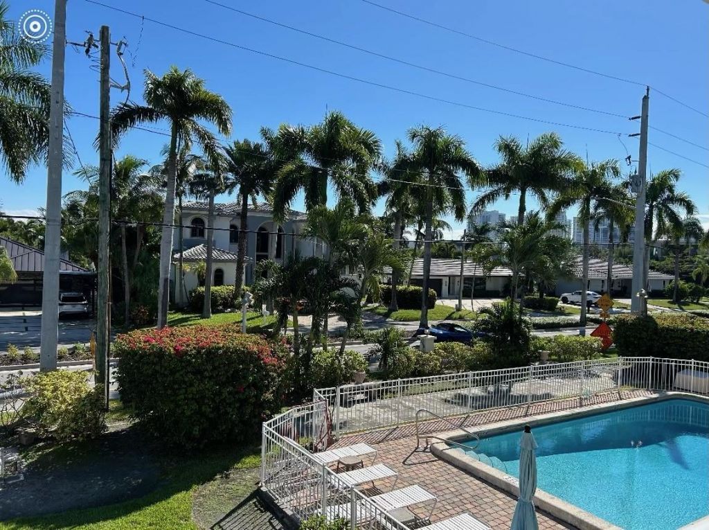 500 Layne Boulevard, Unit 18, Hallandale Beach, FL 33009 Photo