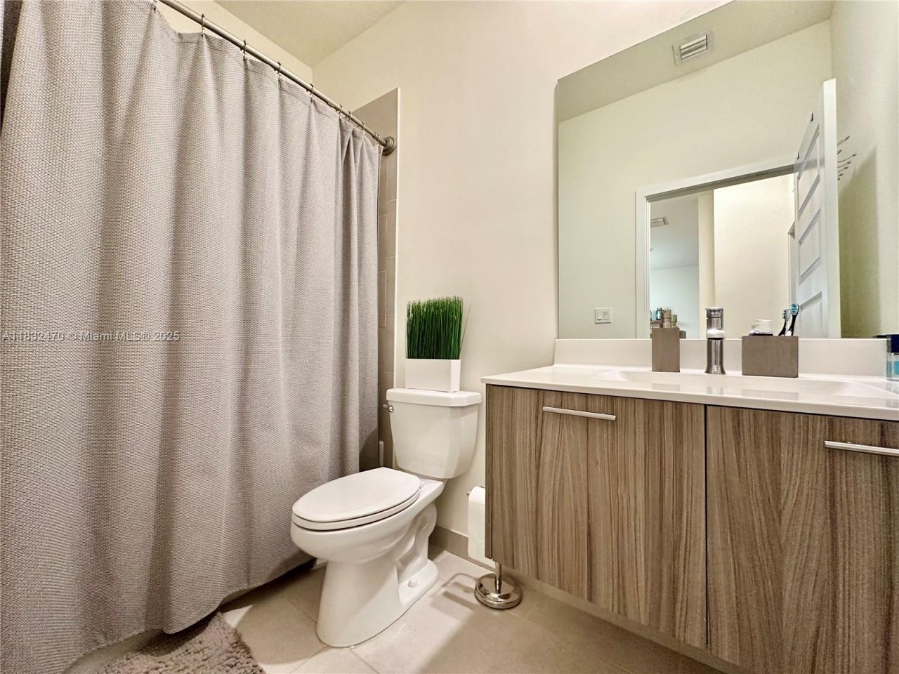 8031 NW 104th Ave, Unit 21, Doral, FL 33178 Photo