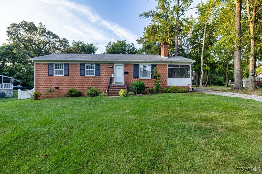 504 Sixth, Blackstone, VA 23824 Main Photo