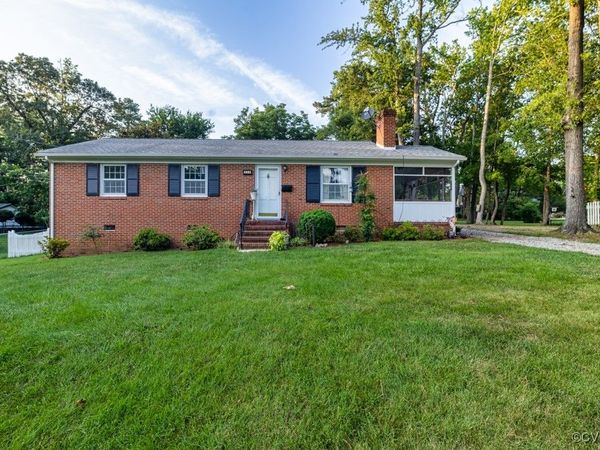 504 Sixth, Blackstone, VA 23824