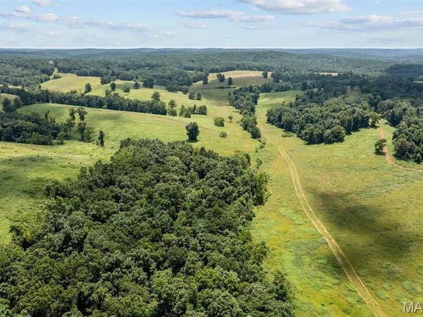 24944 State Route WW, Ste Genevieve, MO 63670